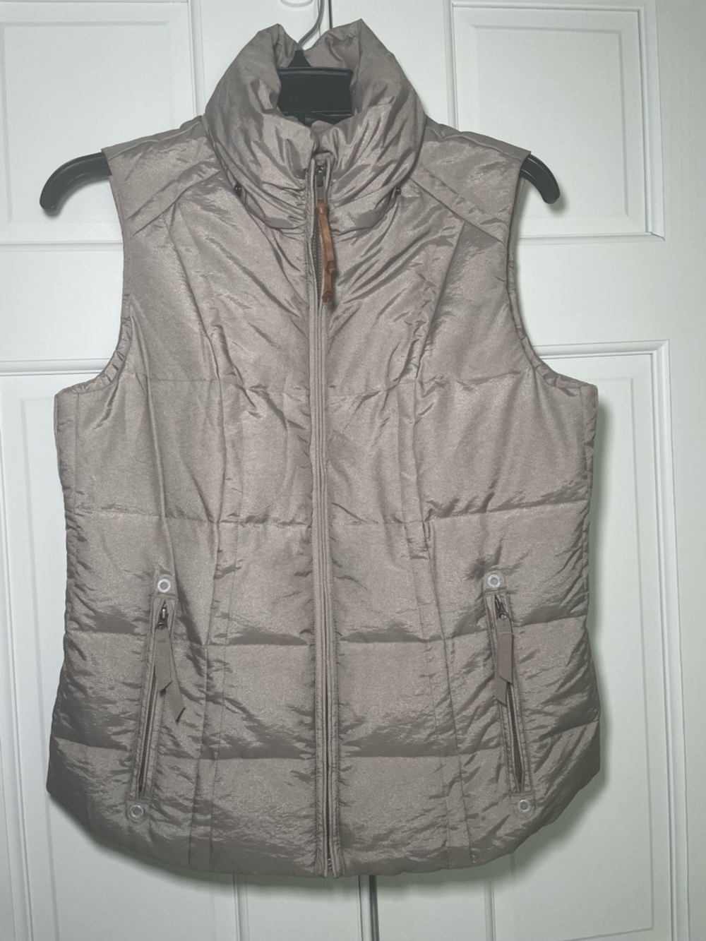 Eddie Bauer Yukon Model 550 Premium Goose Down Vest Woman’s Small